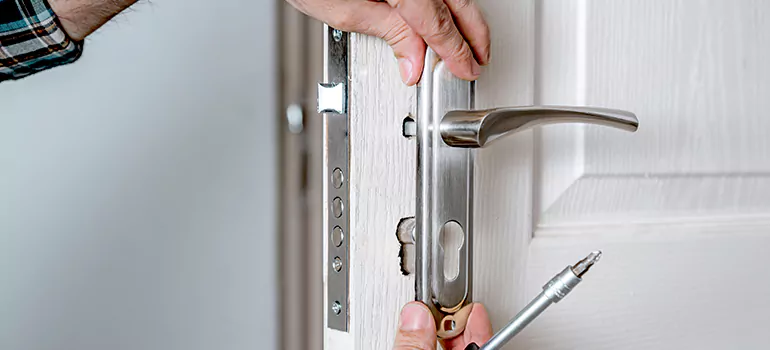 Front Door Knob Repair in Tampa, FL
