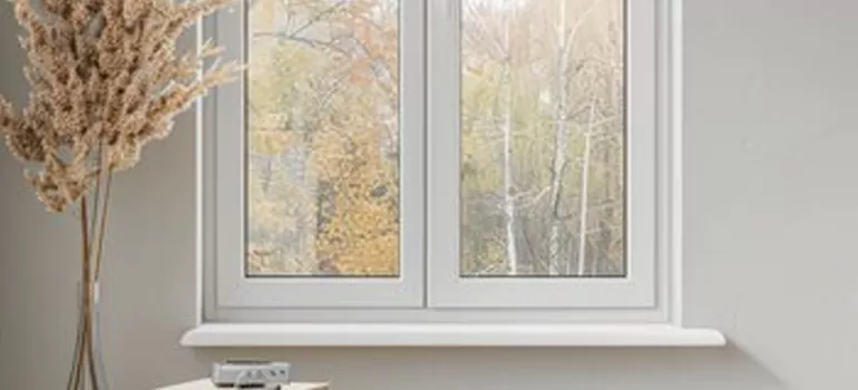 Vinyl Window Stool in Tampa, FL